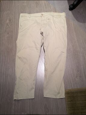 Men's Beige Chino Pants - Athletic Fit